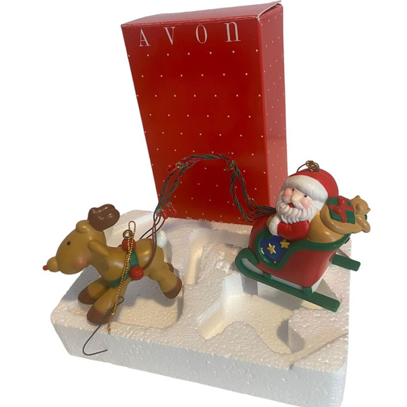 Avon Holiday Avon Santas Sleigh Ride Light Up Christmas Ornament
